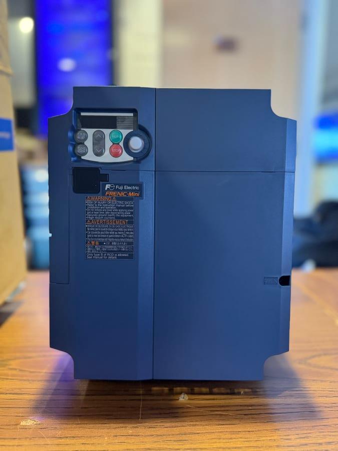 NEW 200/240v FRN0060C2S-2U Fuji Electric FRENIC-Mini Variable Frequency Drive VFD with Integrated Keypad